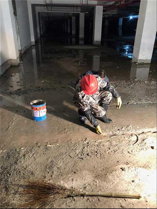 伸缩缝漏水